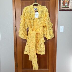 LA VIE EN ROSE Yellow Lace Swim Coverup Kimono